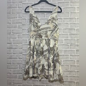 Leith Size Medium Summer floral tie back sleeveless ruffle dress V Neck/v Back